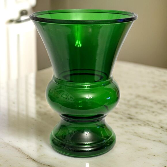 Vintage Emerald Green Glass Napco 8” Tall Vase Made in Cleveland USA – MINT Cond - Picture 1 of 9